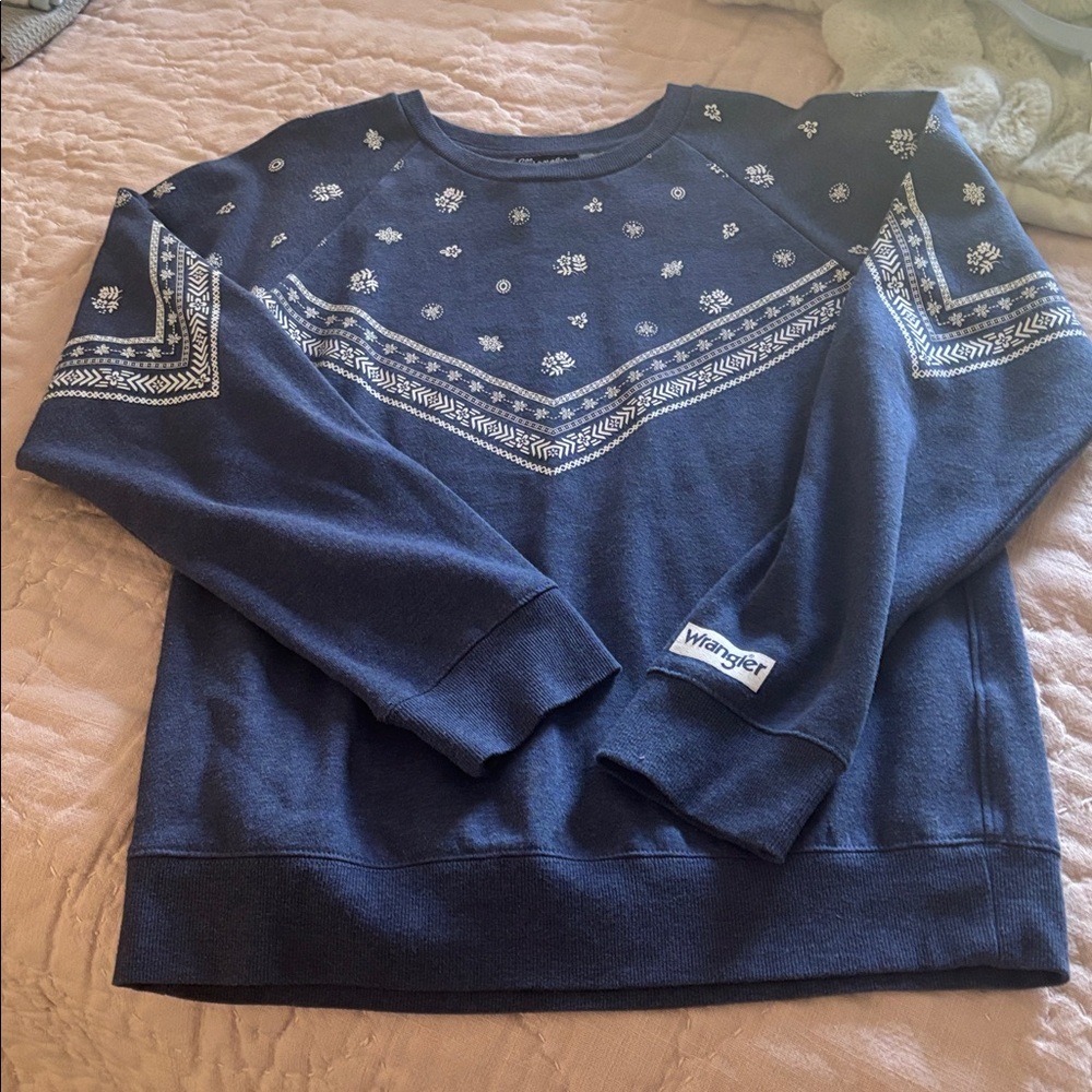 Wrangler Dark Blue Sweatshirt with White Accents